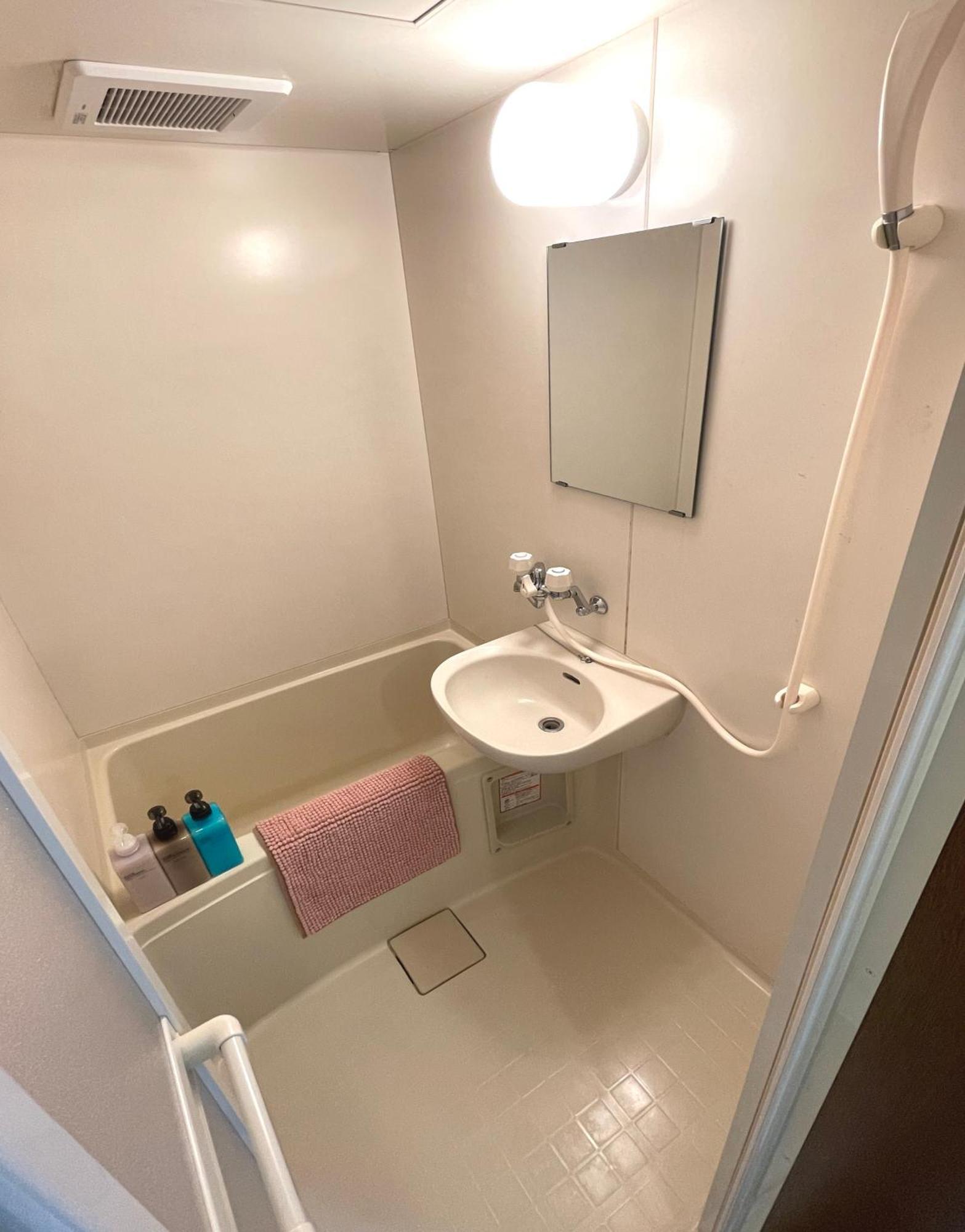 #2 新宿まで2分！清潔で安全な部屋！Wifi無料！ โตเกียว ภายนอก รูปภาพ